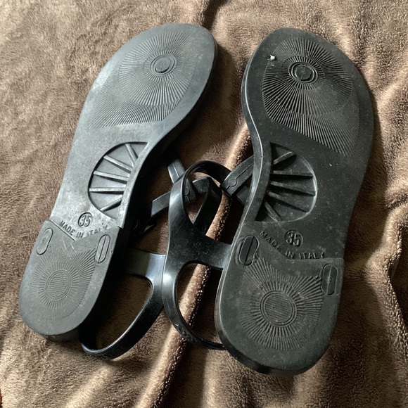 Burberry sandals - Picture 3 of 3